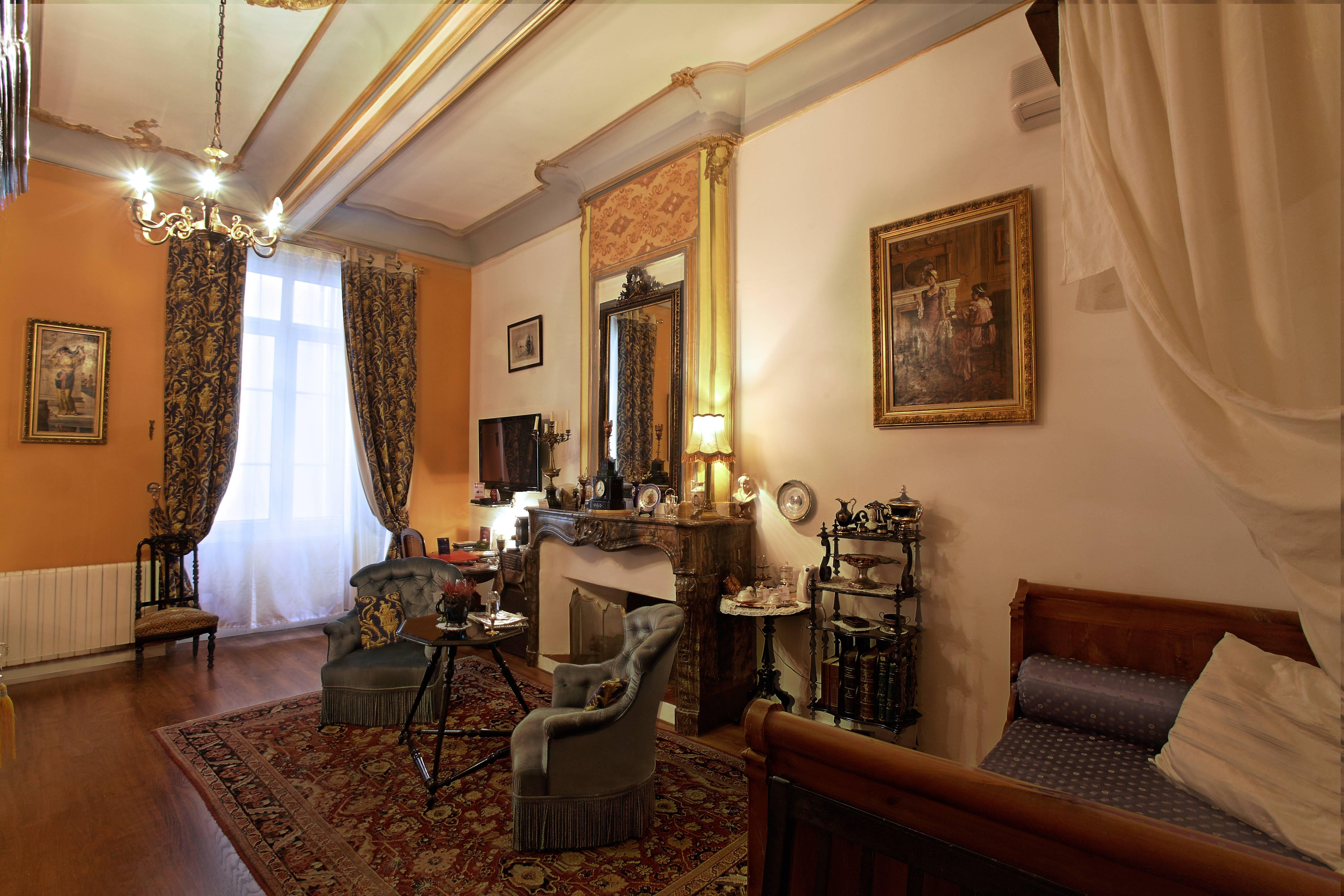 Hotel Renaissance Castres  Kültér fotó
