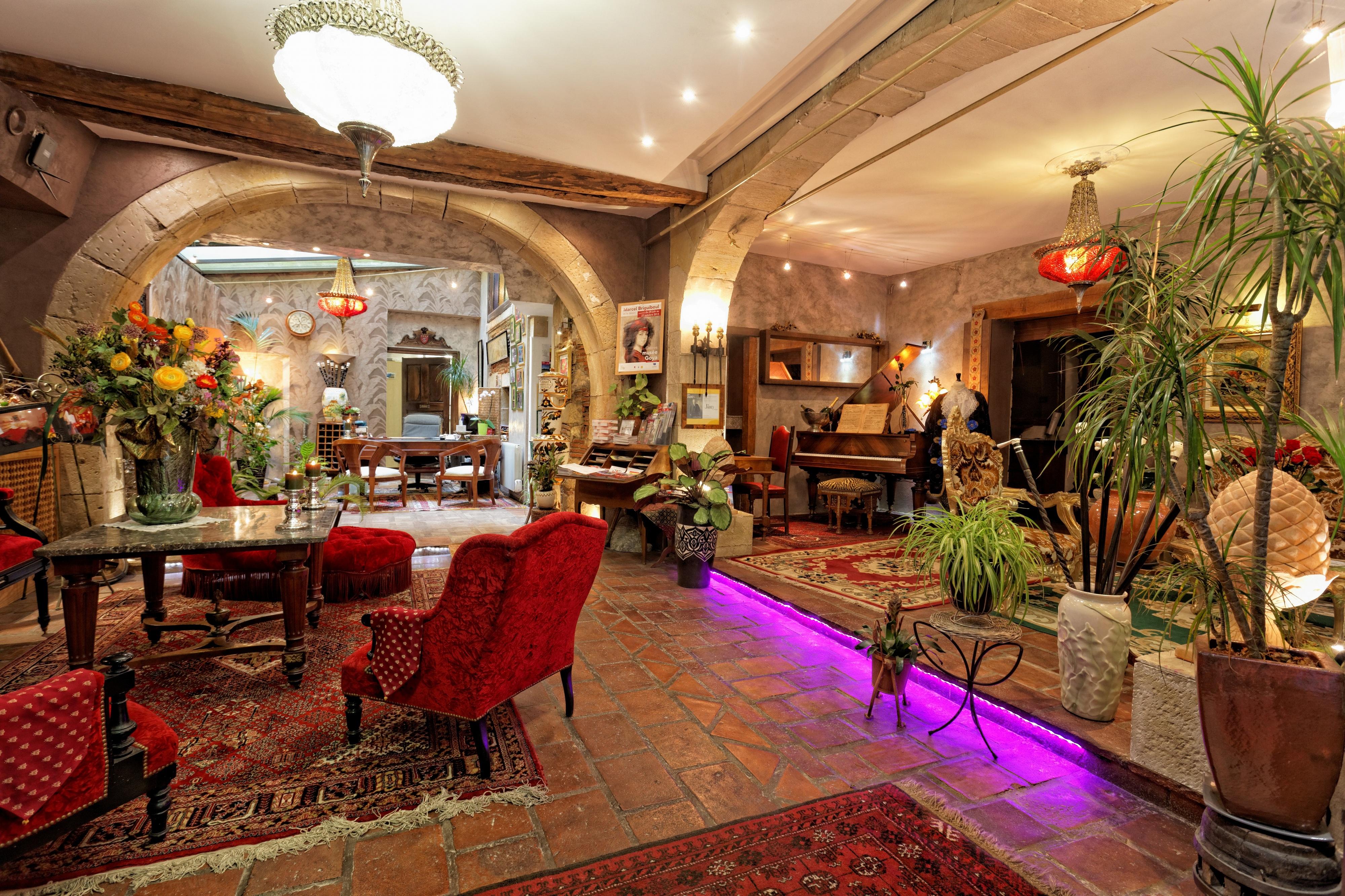 Hotel Renaissance Castres  Kültér fotó