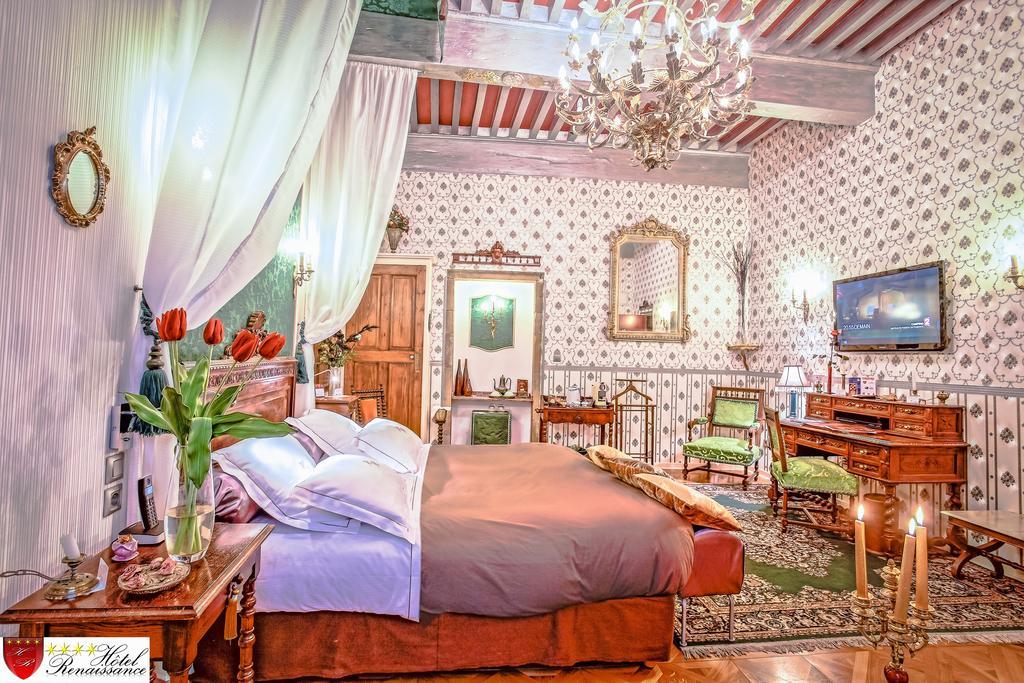 Hotel Renaissance Castres  Kültér fotó